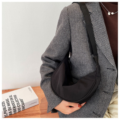 Νάιλον τσάντα crossbody crossbody τσάντα crossbody γυναικεία 2024 NEW DUMPLING ελαφρύ βάρος κάτω από τα χέρια τσάντα όλο το ώμο καμβά τσάντα