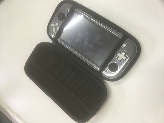 Ελαφριά σκληρή θήκη EVA με βελούδινη επένδυση και κάλυψη από δέρμα PU προσφέροντας προστασία για ξυριστικά παιχνίδια και ηλεκτρονικά